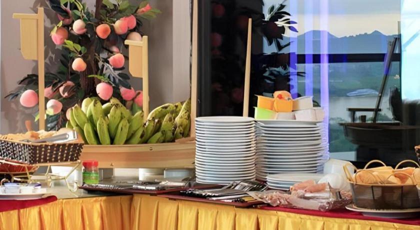 Royal Palace Hotel Tuyen Quang Luaran gambar