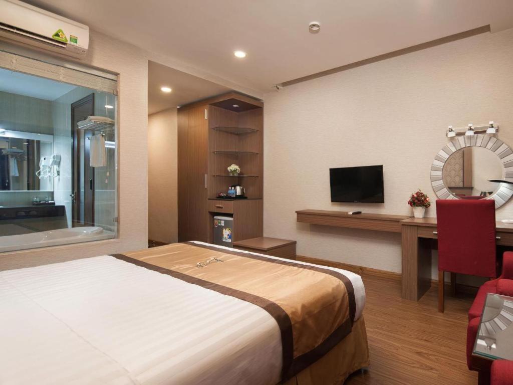 Royal Palace Hotel Tuyen Quang Luaran gambar
