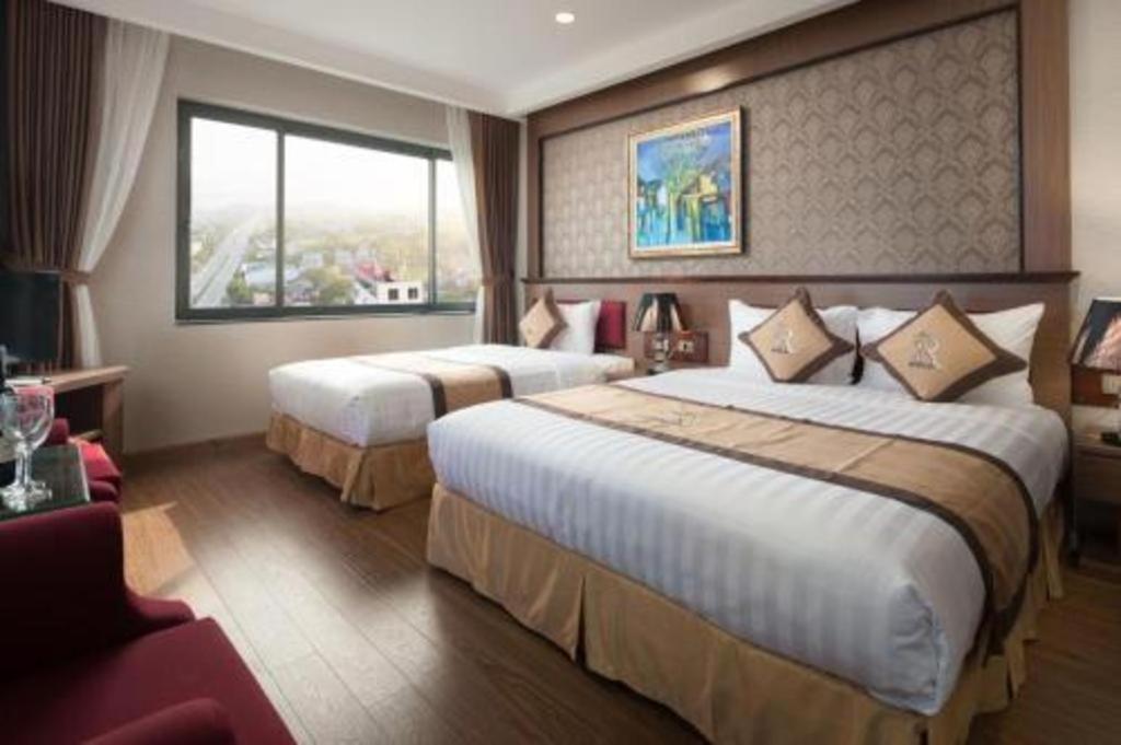 Royal Palace Hotel Tuyen Quang Luaran gambar