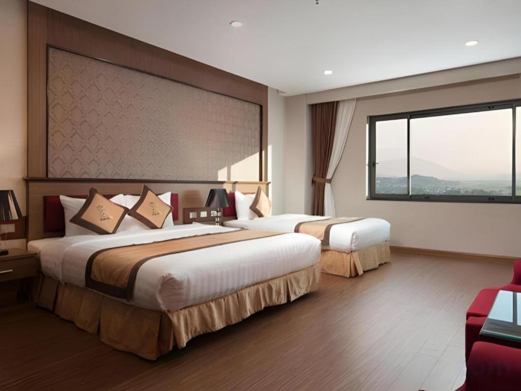 Royal Palace Hotel Tuyen Quang Luaran gambar
