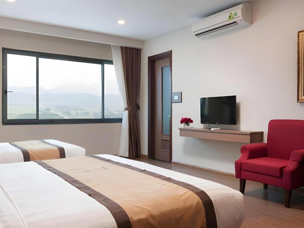 Royal Palace Hotel Tuyen Quang Luaran gambar