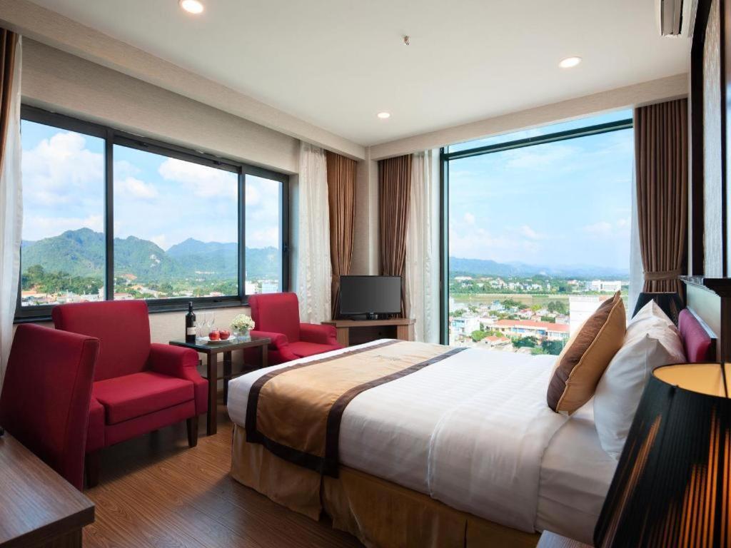 Royal Palace Hotel Tuyen Quang Luaran gambar