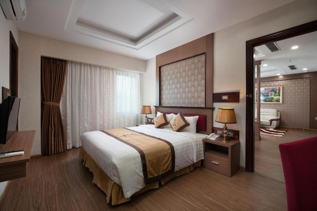 Royal Palace Hotel Tuyen Quang Luaran gambar