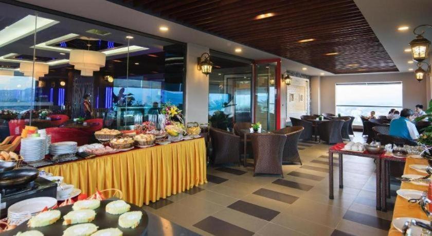 Royal Palace Hotel Tuyen Quang Luaran gambar