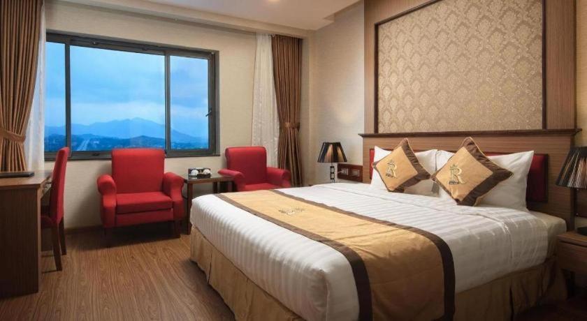 Royal Palace Hotel Tuyen Quang Luaran gambar